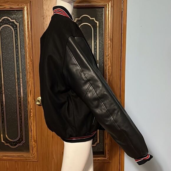 Rennoc Classic Coat - Picture 4 of 8